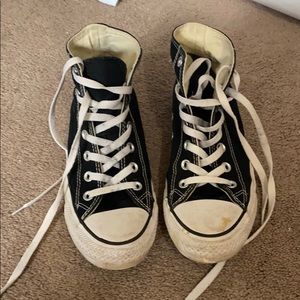 Black converse!
